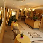 Fioroni Hotel 3*