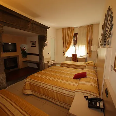 Ξενοδοχείο Fioroni 3*